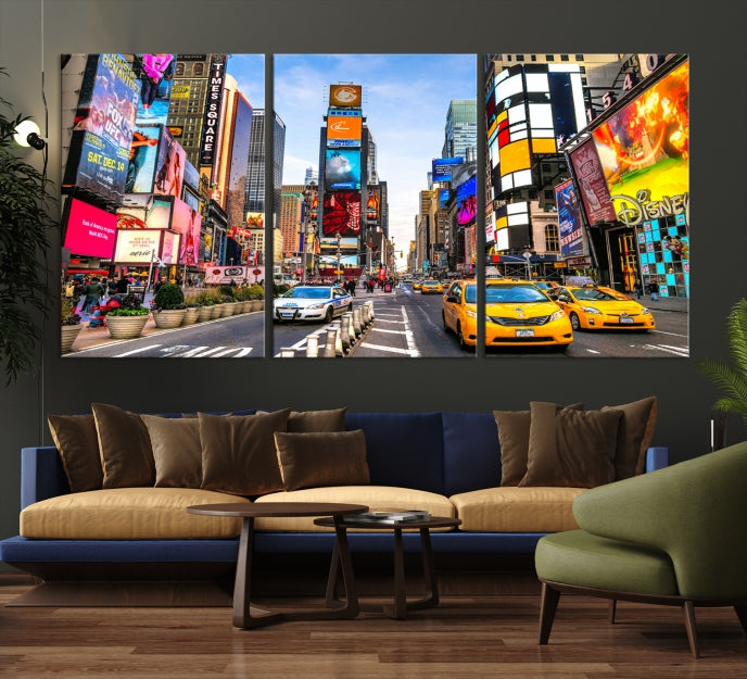 New York City and Manhattan Yellow Taxi Canvas Print