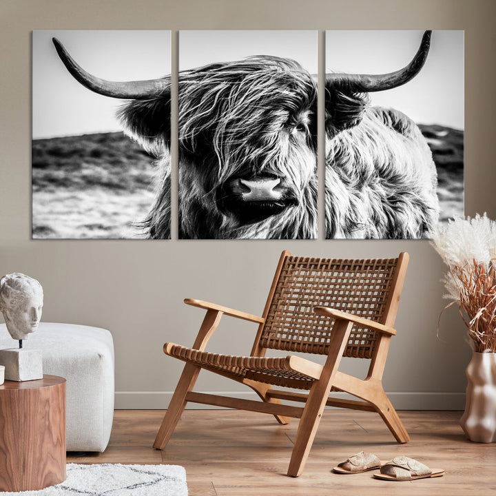 Impresión artística en lienzo para decoración de pared en blanco y negro de vaca escocesa para decoración de casa de granja