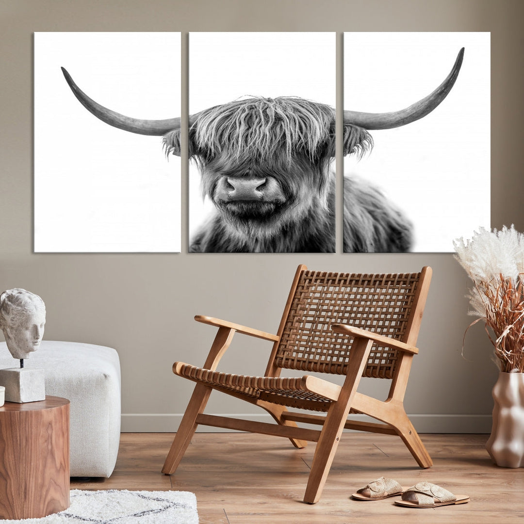 Lienzo de vaca de las Tierras Altas, arte de pared, decoración de granja, vaca, impresión en blanco y negro, decoración de pared rústica, pintura de animales, arte de pared de vaca escocesa