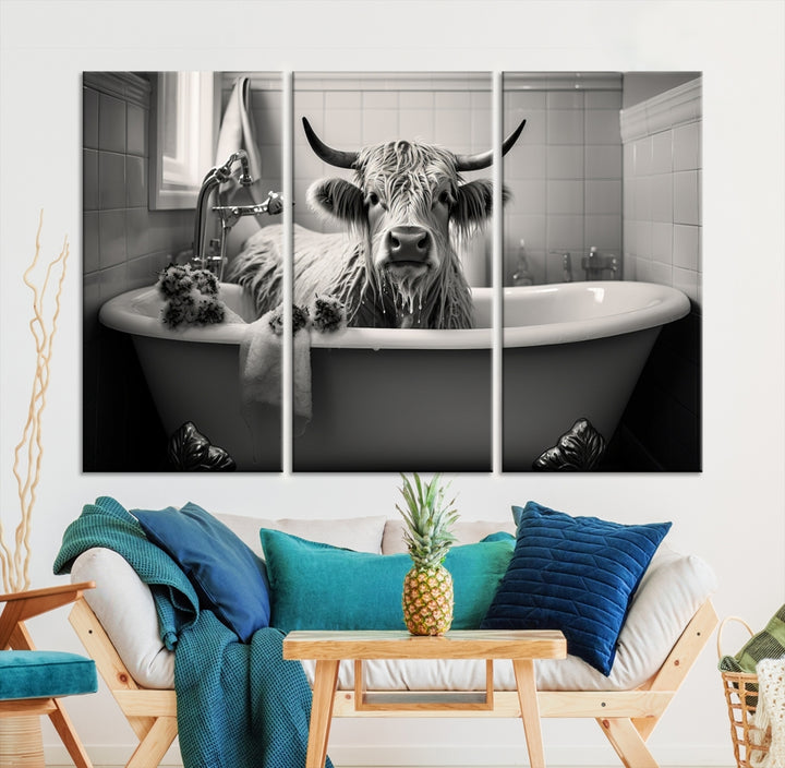 Vache vintage dans un bain moussant Art animal fantaisiste Impression sur toile Ferme