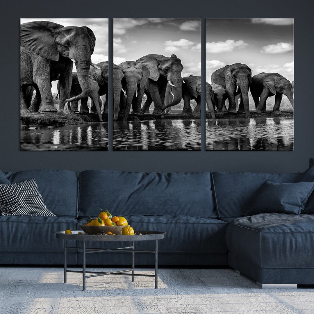 Art mural imprimé sur toile avec motif animal, troupeau d'éléphants, eau potable, noir et blanc