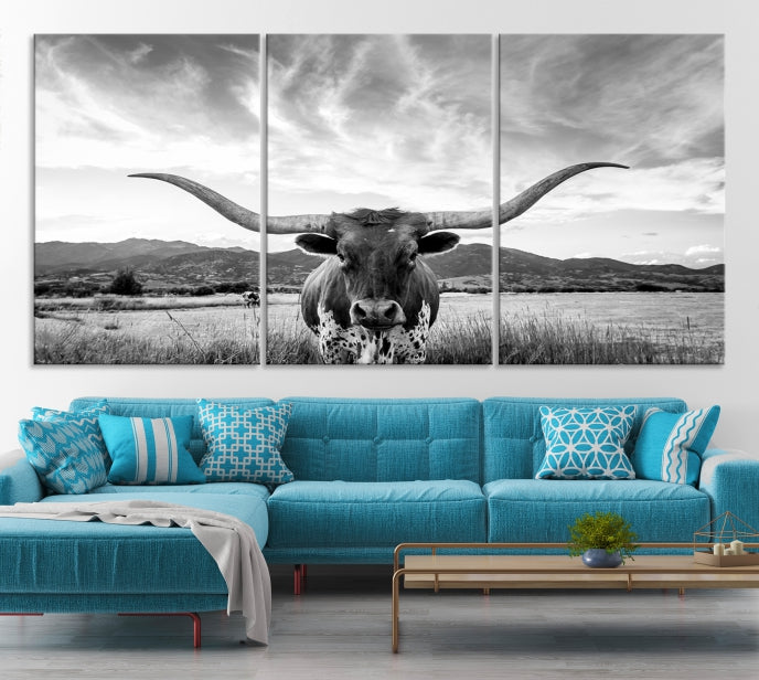 Lienzo decorativo para pared con gran cuerno de vaca