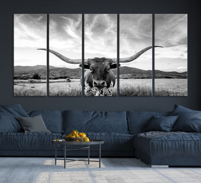 Lienzo decorativo para pared con gran cuerno de vaca
