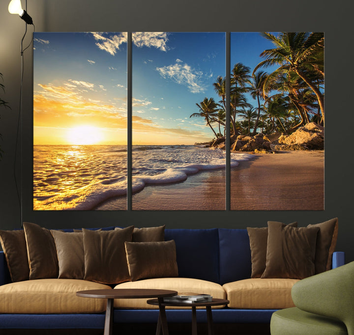 Coucher de soleil sur la plage avec vue sur l'océan Impression sur toile
