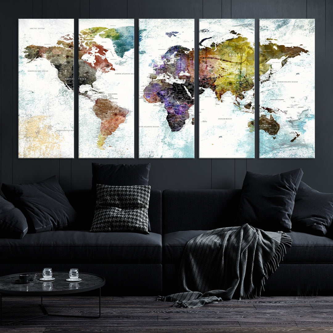 Conception de toile d'art mural de carte du monde multicolore par Hasan Torun