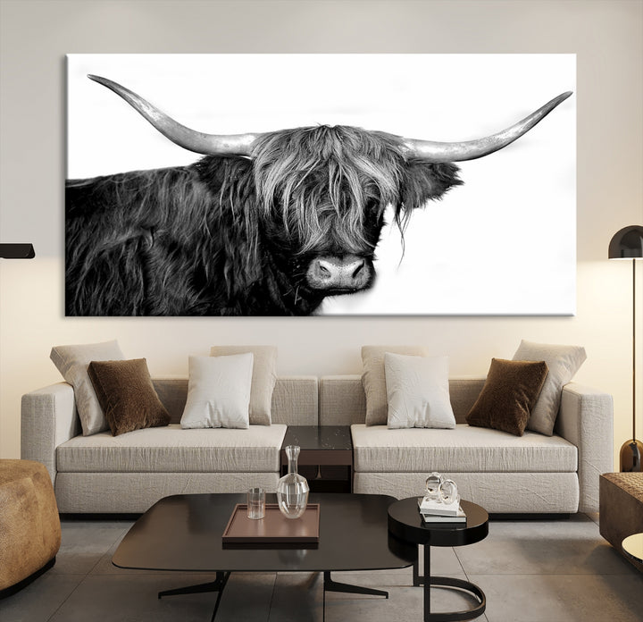 Impression sur toile murale multi-panneaux en forme de vache Highland noire et blanche