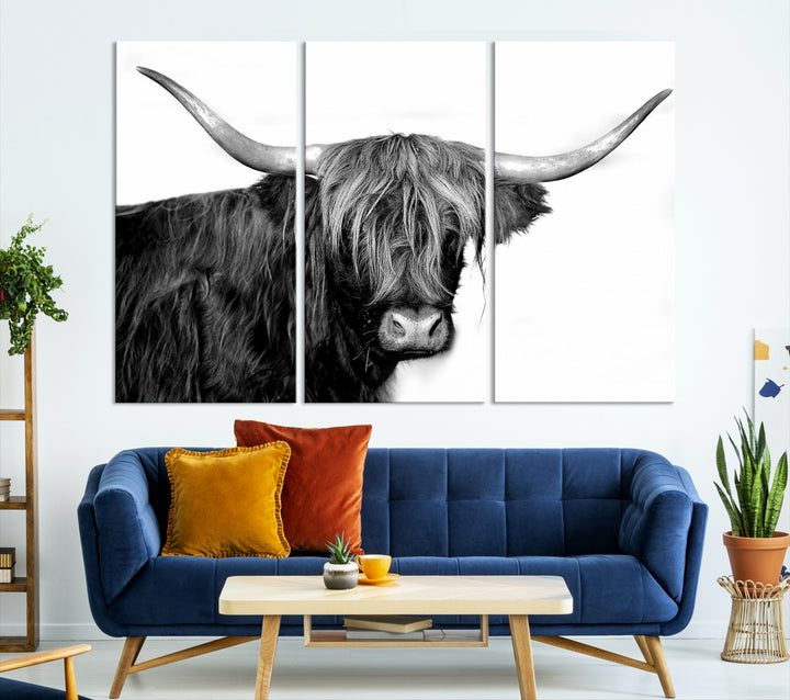 Impression sur toile murale multi-panneaux en forme de vache Highland noire et blanche