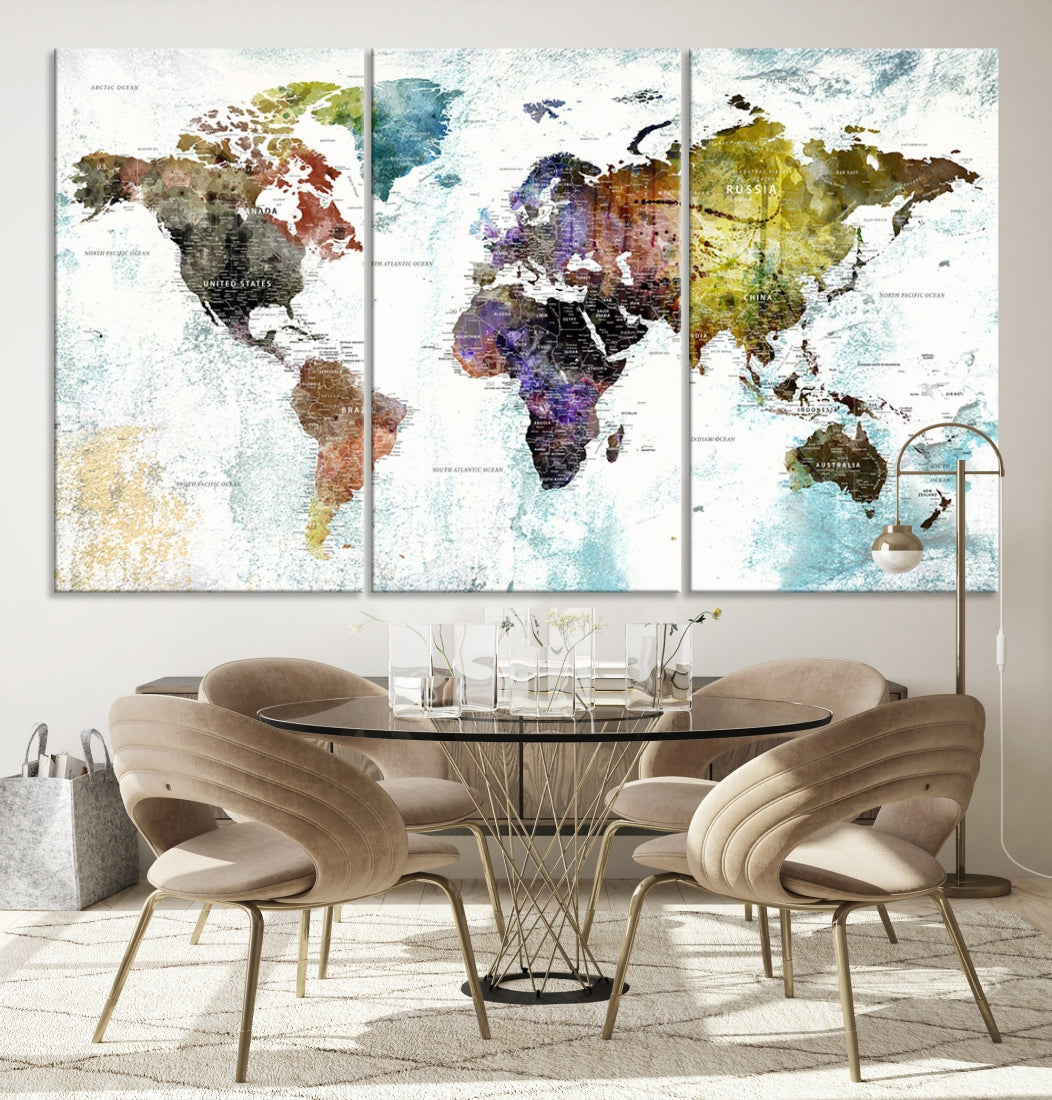 Conception de toile d'art mural de carte du monde multicolore par Hasan Torun